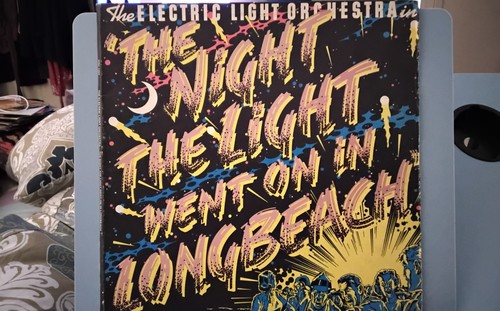 Elo the night - light, went