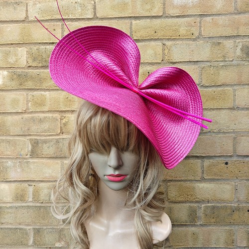 Dark pink fascinator - dark, ostrich