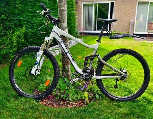 Giant trance mountain bike - giant, x2