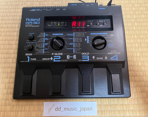 Roland guitar - gr-30,