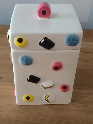Liquorice empty allsorts - liquorice,