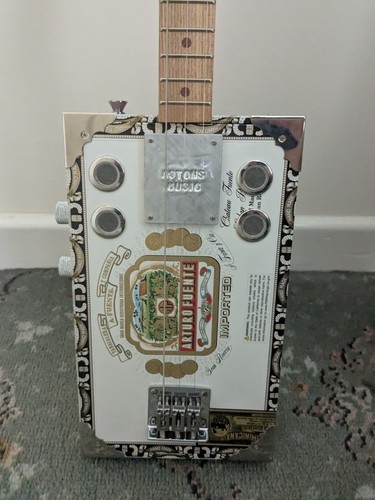 Cigar box guitar astons music - astons,