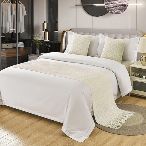 Knitting tassel trimmings bed - knitting,