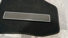 VWV T5 Caravelle Boot Grille Left Rear Lower