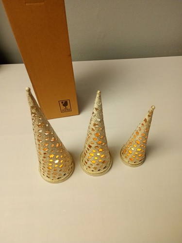 Sziqiqi set three - of, mantle/