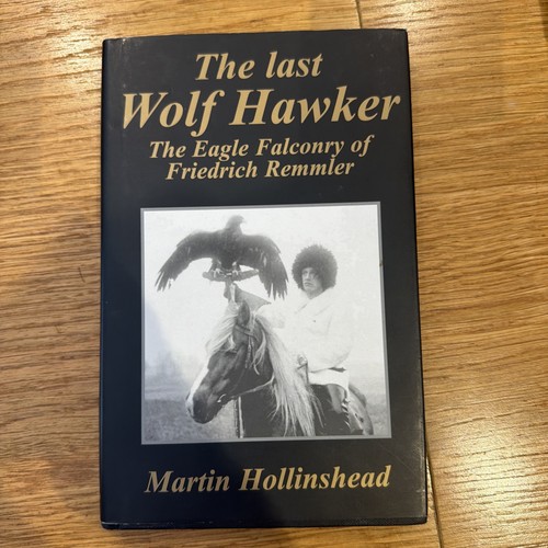 The last wolf - wolf, hawker