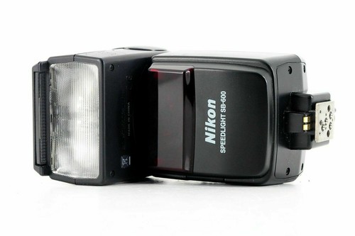 Nikon 600 speedlight flash - nikon,