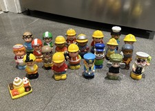 20 Happyland  People Figures