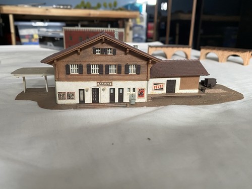 Gauge station building - ,,