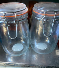 Glass Jars 1.5 lt with metal