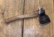 VINTAGE J RILEY & SONS 1 lb AXE HATCHET MADE IN ENGLAND CAMPING AXE OLD TOOLS 