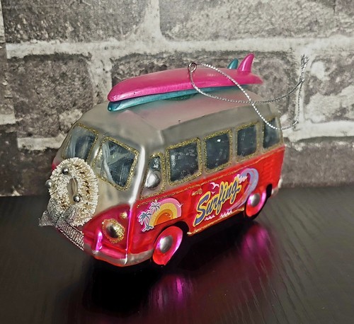 Pink bus mini van glass - pink,