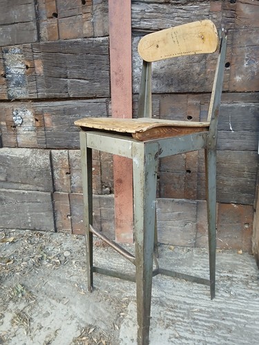 Vintage leabank chair genuine - leabank,