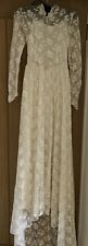 True Vintage 1940s/50s Ivory Lace Wedding Dress, 16" armpit to armpit approx.