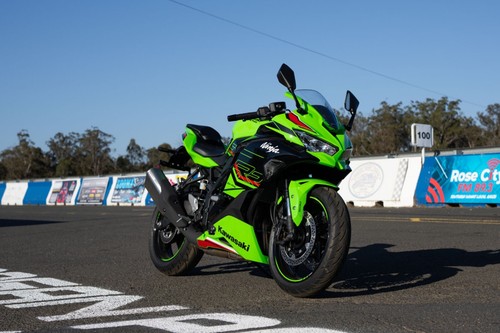 Kawasaki ninja 4rr track - zx-4rr,