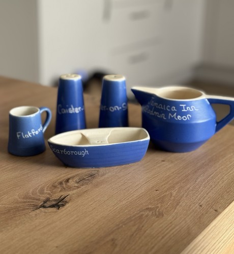 Devon blue mixed pottery lot - blue,