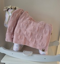 Hand knitted heart pattern