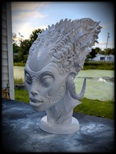 Species Sil Alien Head Bust