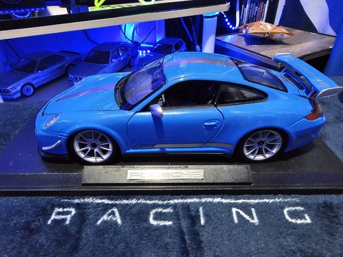 Scale burago porsche - 1:18, gt3