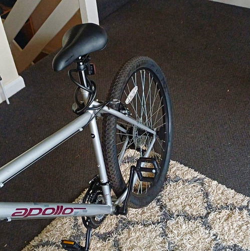 Apollo mountain bike medium - mountain, bike.