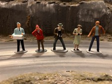 Painted Spectators - 1/32