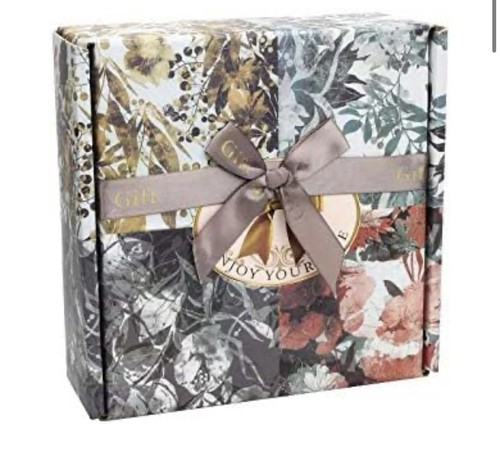 Luxury floral scented candle - scented,