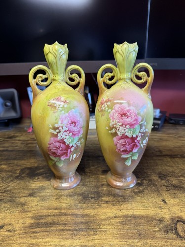 Pair vintage art - pair,