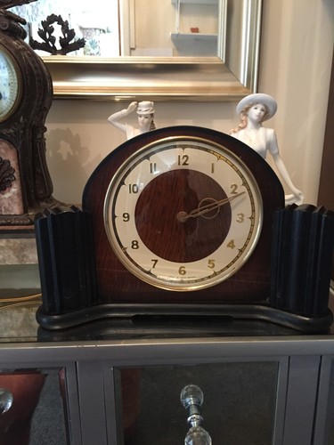Vintage electric mantel clock - ,