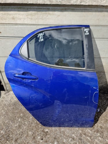 Toyota yaris door - door, rear