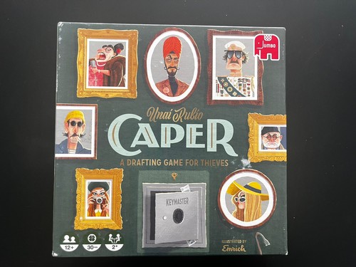 Caper board game player - caper, 2