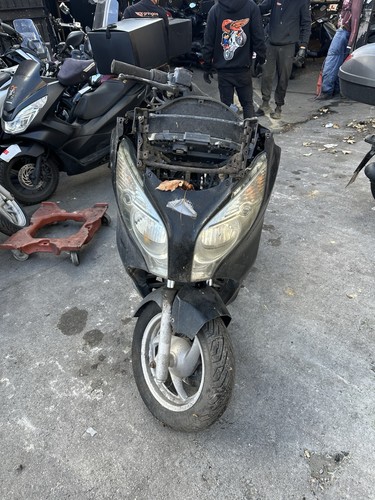 Honda fes 125 wing parts - honda,