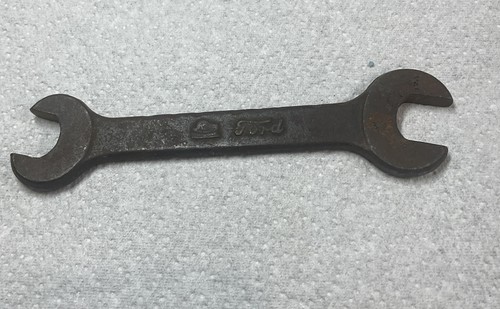 Old vintage ford snail brand - ford,