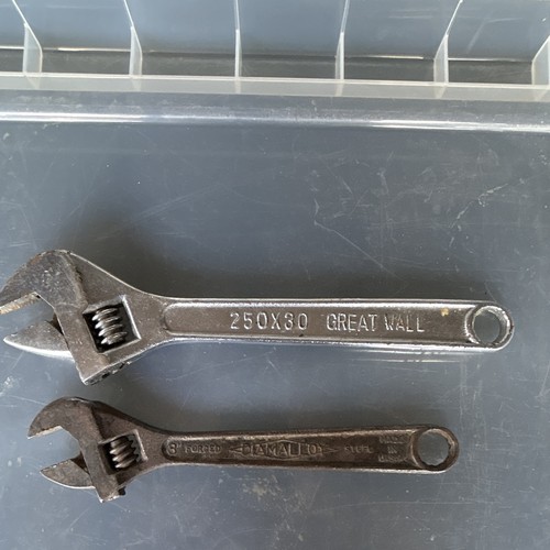 Old adjustable spanners - old,