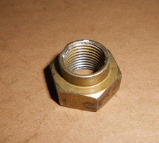 Rover 100 Rover Metro 1990-98 O/S rear hub bearing nut RHT