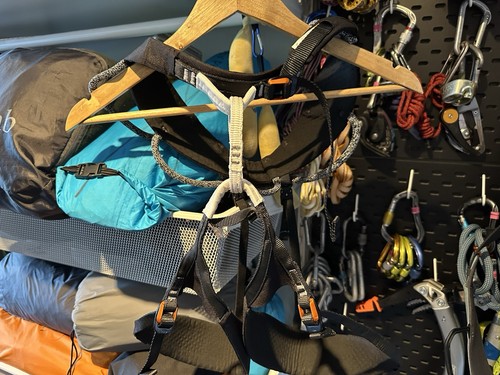 Petzl aquila climbing harness - petzl,