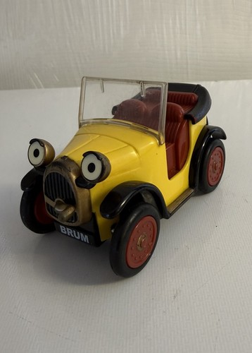 Vintage brum toy car golden - toy,