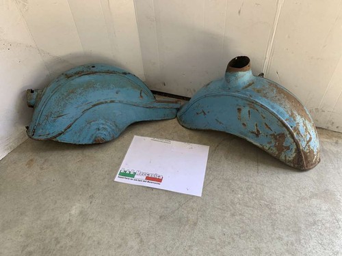 Pair fenders front - fenders, mv