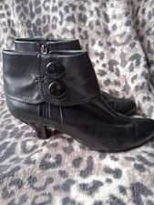 Clarks Women's Black Leather Ankle Boots 7.5 Kitten Heel Zipped Lined Cuffed