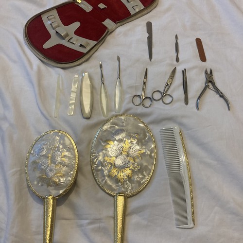 Vintage floral hairbrush - floral, hairbrush/