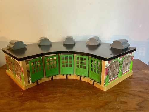 Thomas the train tidmouth - thomas,