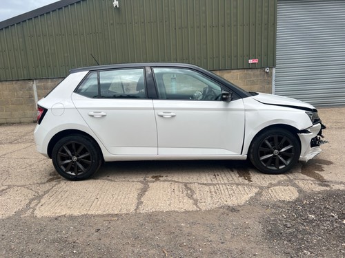 Skoda fabia colour edition tsi - skoda,