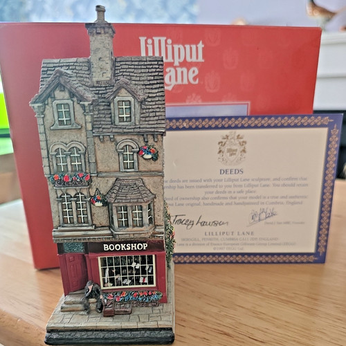 Lilliput lane bookshop boxed - bookshop.,