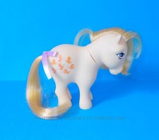 MY LITTLE PONY SPECIAL 35TH ANNIVERSARY YELLOW BUTTERSCOTCH BRIDGE FIGURE & BOW