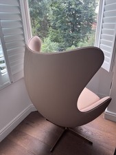 60s Style Egg Chair 