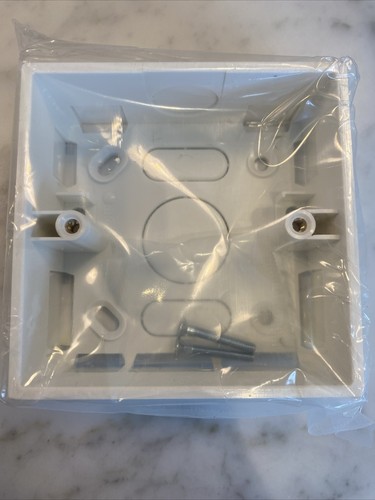 Surface mount 32mm - **surface,