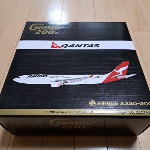Gemini 200 qantas airbus - 200,