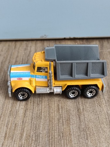 Matchbox peterbilt 1981 tipper - matchbox,
