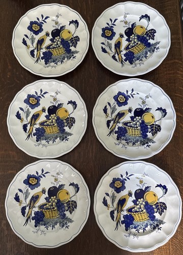 Set spode side plates in - side,
