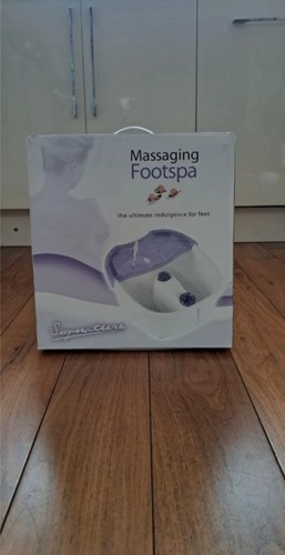 Home salon massaging foot - home/,