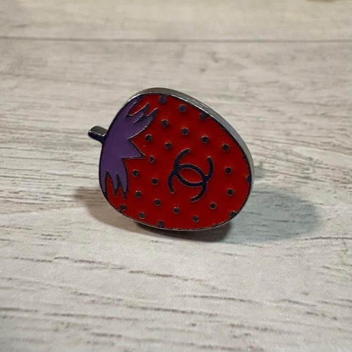 Chanel strawberry pin brooch - strawberry,
